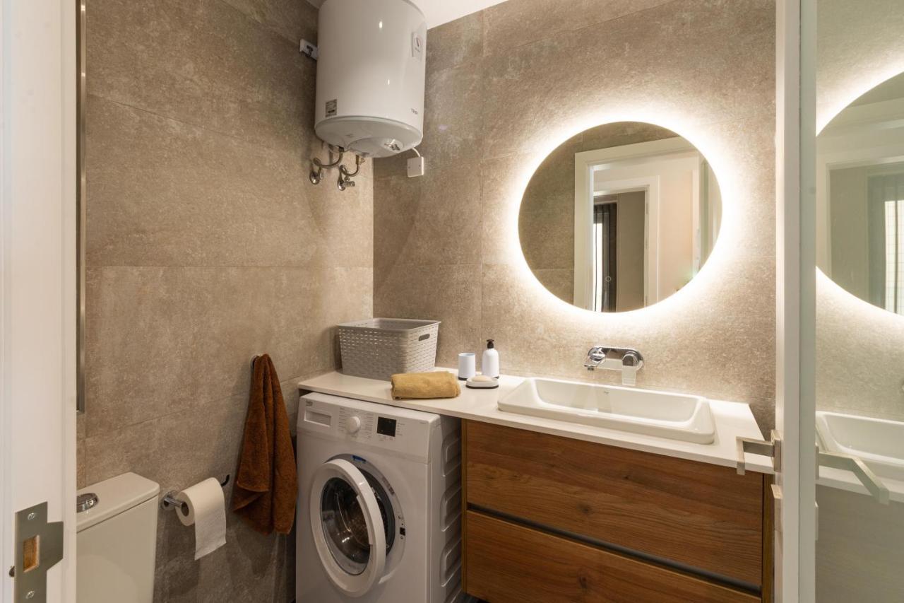 Seafront Luxury Apartment 세인트폴스베이 외부 사진